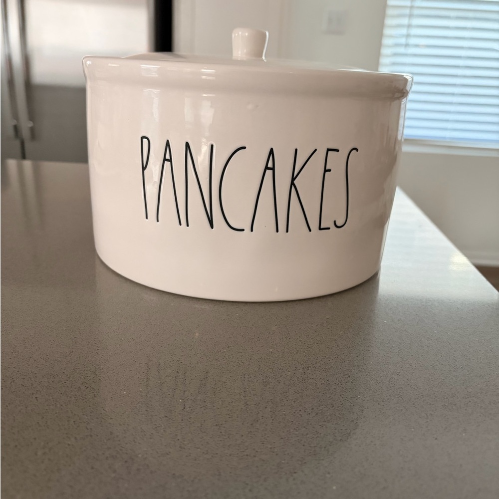 Rae Dunn Pancake Container